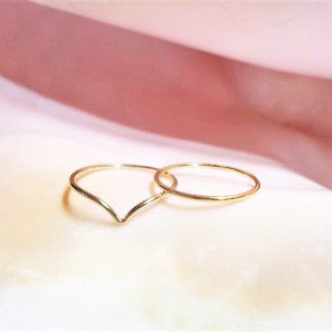 14K Gold Filled Chevron Ring & Minimalist Stacking Ring Set of 2 Dainty Rings